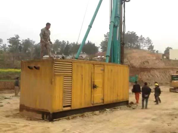 漠河如何判断水冷式机油散热器密封件是否需要更换？